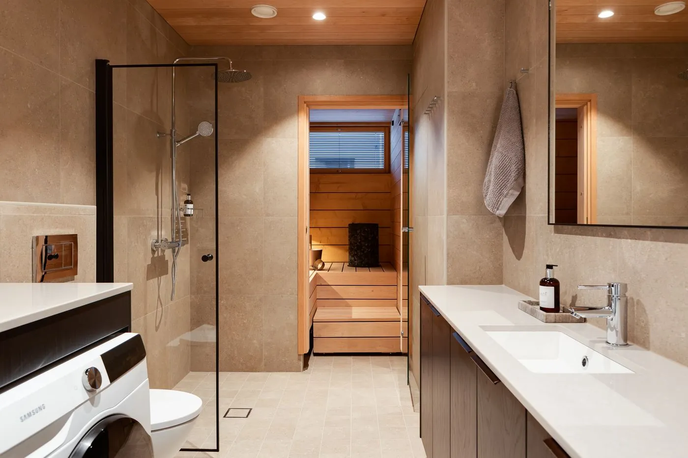 Huoneiston oma sauna