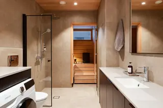 Kylpyhuone ja sauna